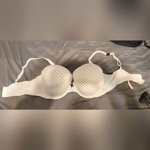 New Victoria Secret Black Polka Dot White Bra 38DDD
